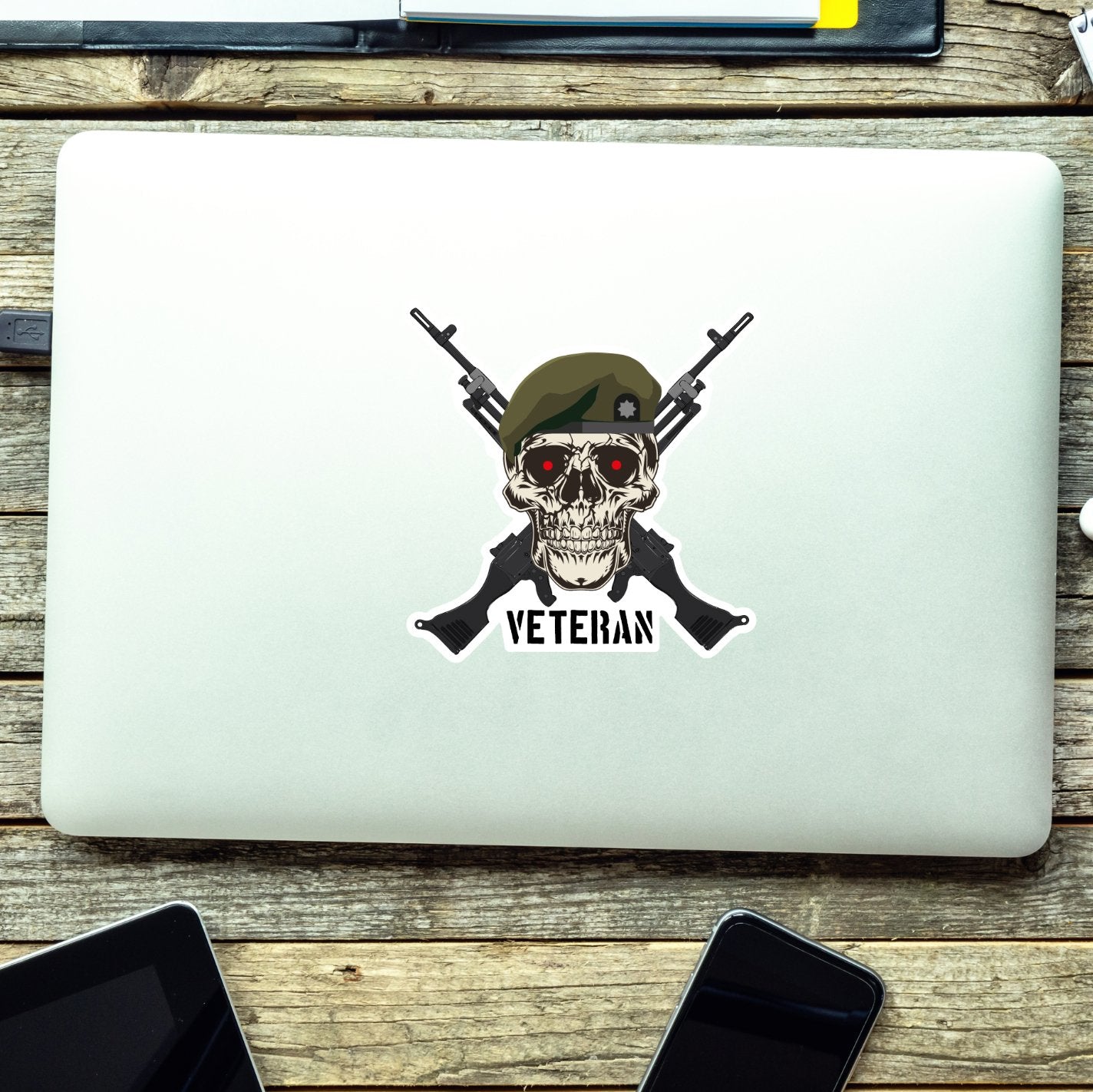 Royal Anglian Regiment Crossed GPMG High-Quality Vinyl Sticker - 100mm redplume
