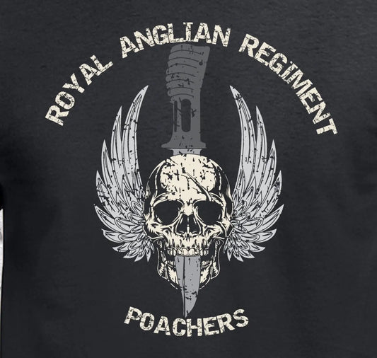 Royal Anglian Regiment Skulled Dagger T-Shirt - Red Plume